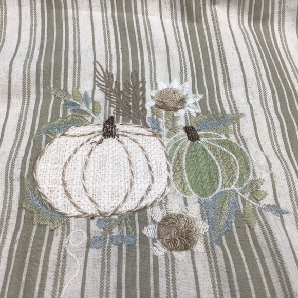 Set of 2 Italian espresso coffee cups and Tray w beautiful Pier One Tea Towel - Picture 6 of 9